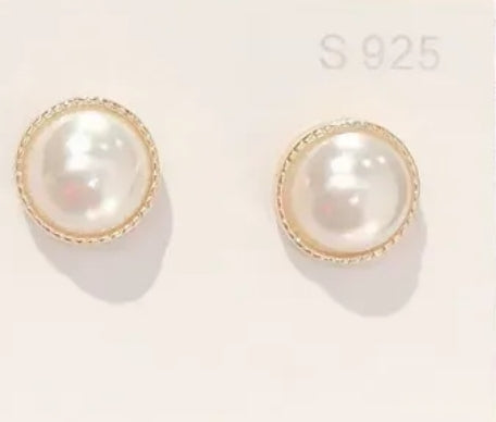 Halo Pearl 925 Silver Post Earrings